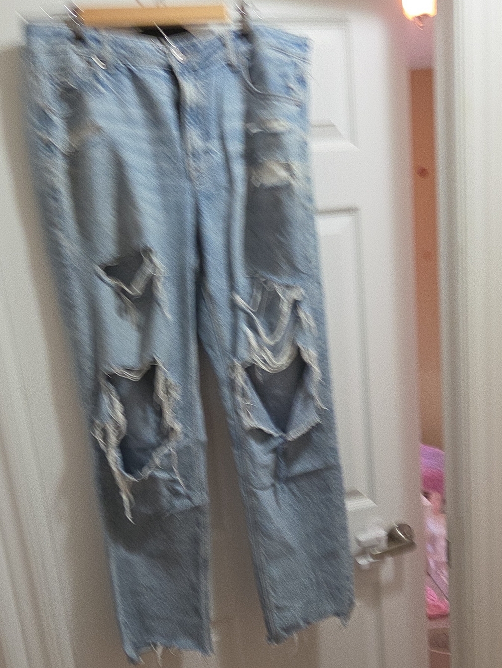 American Eagle Outfitters Light Blue Distressed Boyfriend Jeans